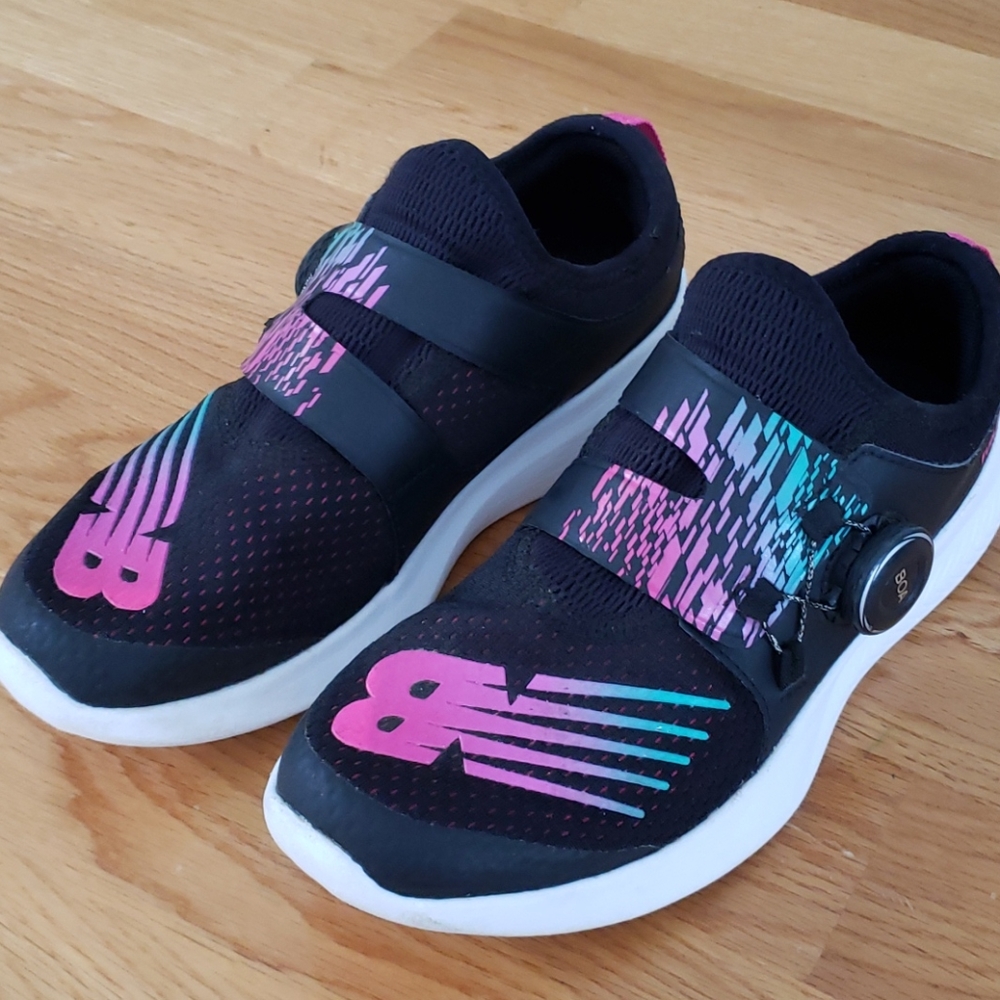 New Balance Sneakers Girls Size 3.5